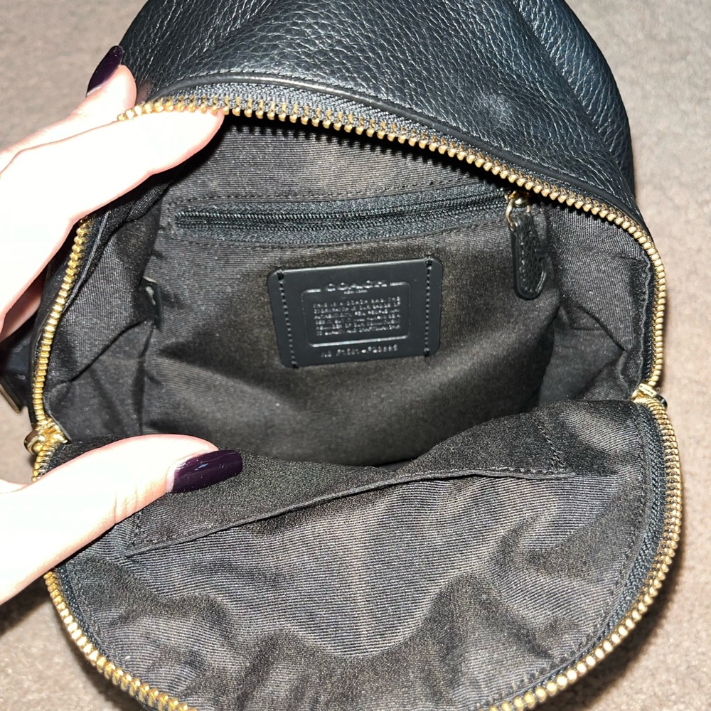 Mini Coach backpack - Picture 3 of 4